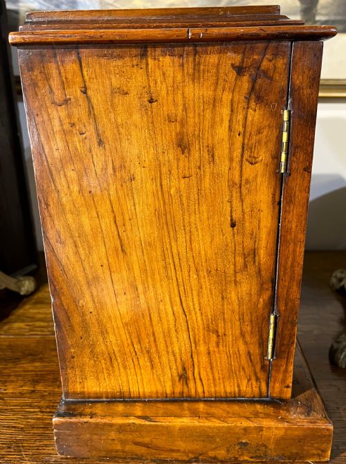 MINIATURE WALNUT HUMIDOR CABINET - ADDITIONAL PHOTO 9