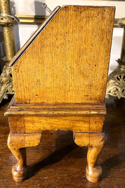QUEEN ANNE STYLE BURR OAK BUREAU - ADDITIONAL PHOTO 4