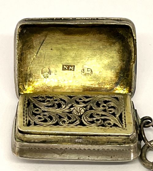 NATHANIEL MILLS EARLY VICTORIAN SILVER VINAIGRETTE - ADDITIONAL PHOTO 2