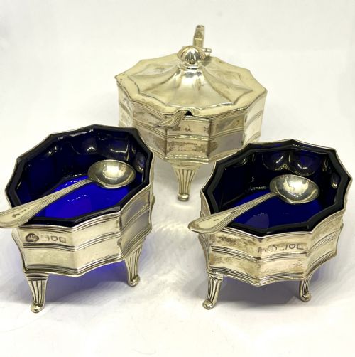 FINE CASED THREE PIECE SILVER CONDIMENT SET - ADDITIONAL PHOTO 2