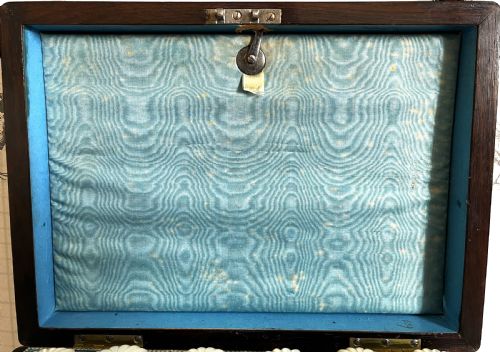 ROSEWOOD MOTHER OF PEARL SEWING BOX - ADDITIONAL PHOTO 3