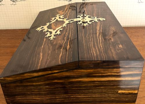 BETJEMANN COROMANDEL WRITING SLOPE - ADDITIONAL PHOTO 9