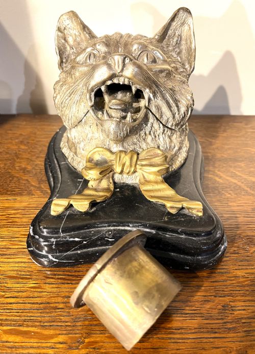 LARGE AUSTRIAN GILT BRONZE CAT INKWELL - ADDITIONAL PHOTO 3