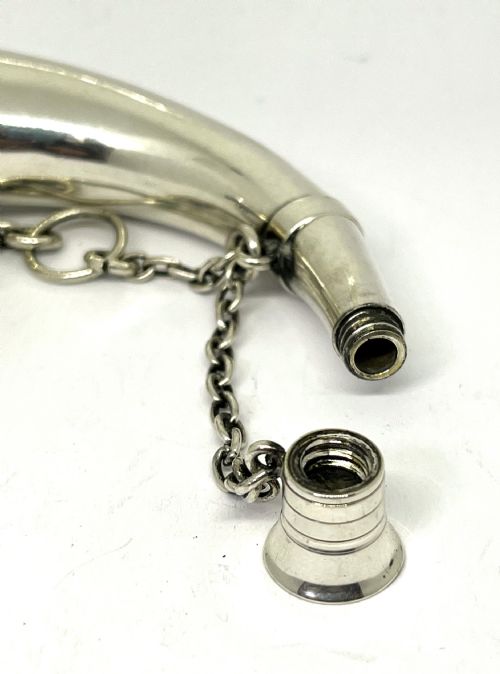 SILVER HUNTING HORN VINAIGRETTE PERFUME BOTTLE BY SAMPSON MORDAN - ADDITIONAL PHOTO 2
