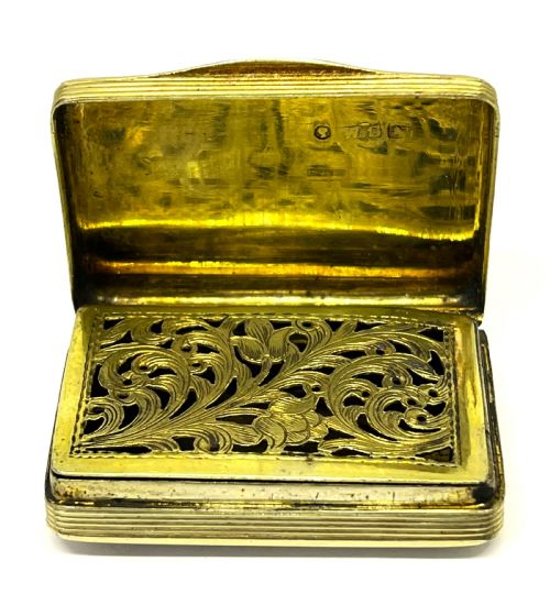 victorian silver gilt vinaigrette - CATEGORY: ANTIQUE SILVER - DATED 1850