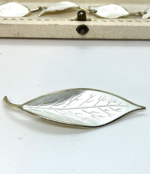 DAVID ANDERSEN SILVER ENAMEL CASED JEWELLERY SUITE - ADDITIONAL PHOTO 3