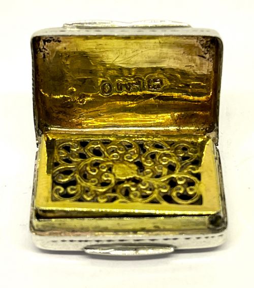 georgian silver vinaigrette - CATEGORY: ANTIQUE BOXES - DATED 1800