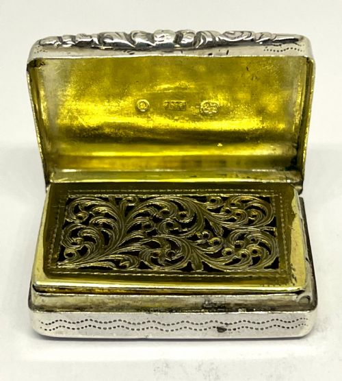 fine william iv silver vinaigrette - CATEGORY: ANTIQUE BOXES - DATED 1800