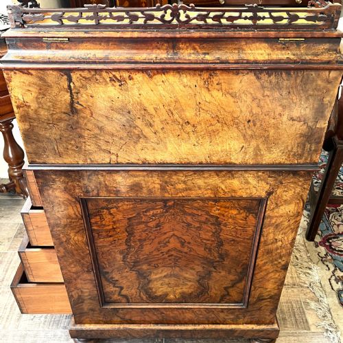 MID VICTORIAN BURR WALNUT PIANO TOP DAVENPORT - ADDITIONAL PHOTO 13