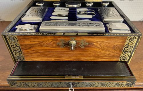 GEORGIAN KINGWOOD SILVER DRESSING TABLE BOX - ADDITIONAL PHOTO 8