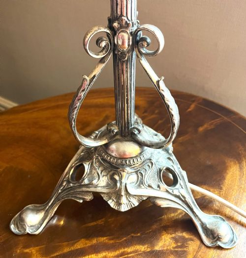 WALKER HALL TABLE LAMP FROM THE GAIETY THEATRE DUBLIN - ADDITIONAL PHOTO 2