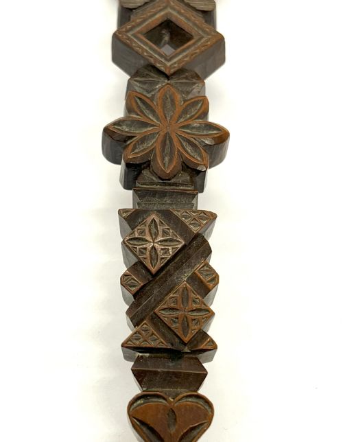 19TH CENTURY CURVED LOVE TOKEN - ADDITIONAL PHOTO 3