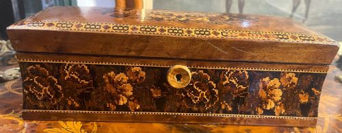 GEORGIAN EARLY 19TH CENTURY TUNBRIDGE WARE GLOVE BOX - ADDITIONAL PHOTO 1