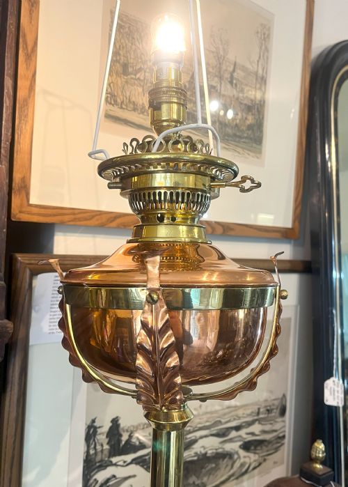 OUTSTANDING VICTORIAN CONVERTED TELESCOPIC OIL STANDARD LAMP - ADDITIONAL PHOTO 7