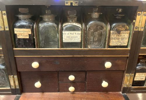 COUNTRY HOUSE APOTHECARY CABINET - ADDITIONAL PHOTO 4