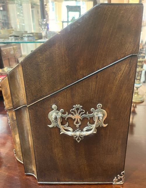 GEORGIAN KNIFE BOX WITH SILVER MOUNTS - ADDITIONAL PHOTO 1