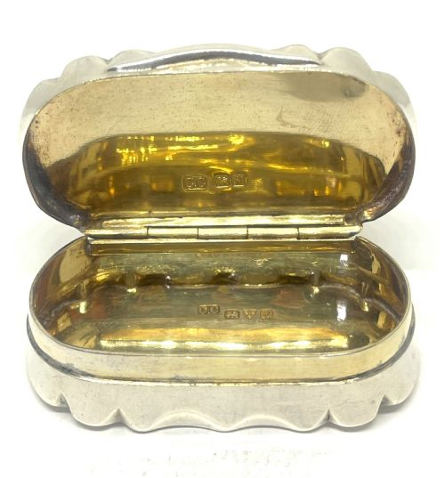 fine quality chester silver snuff box - CATEGORY: ANTIQUE SILVER - DATED 1910