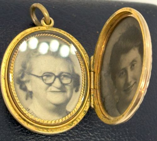 ORNATELY DECORATED LOCKET - ADDITIONAL PHOTO 3