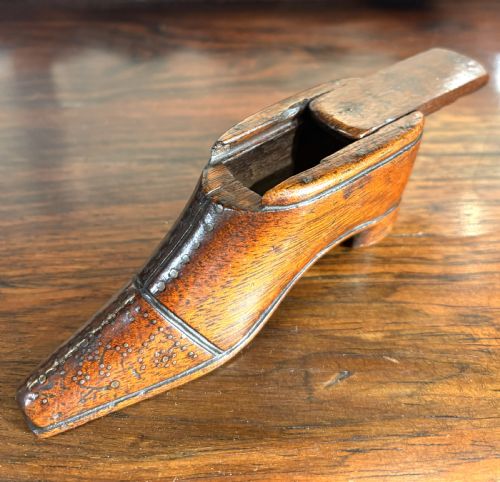 GEORGIAN TREEN POKERWORK SNUFF SHOE - ADDITIONAL PHOTO 3