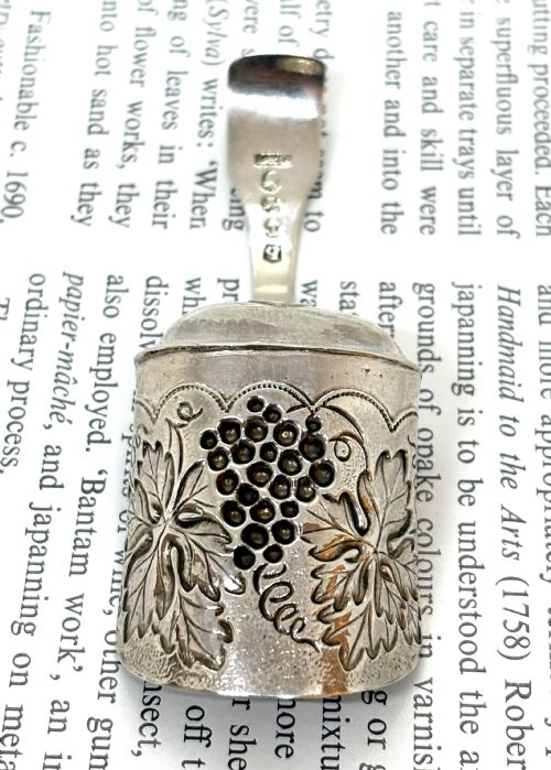 GEORGIAN SILVER TEA CADDY SPOON - ADDITIONAL PHOTO 2