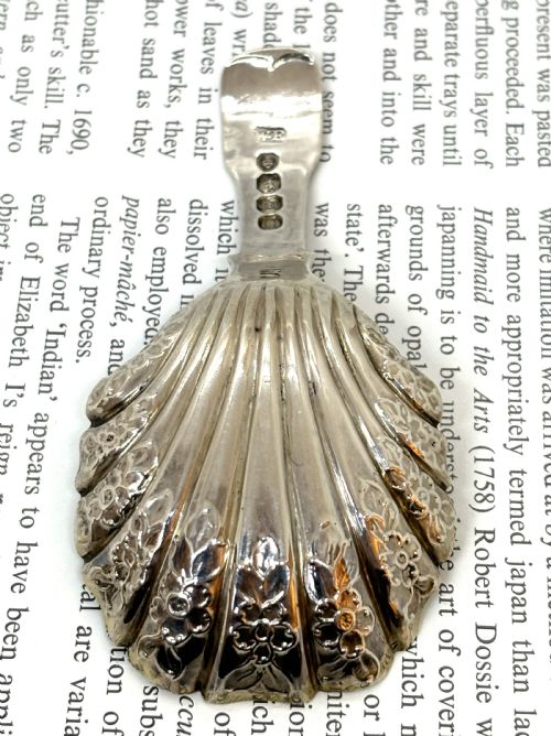 GEORGIAN SILVER GILT CADDY SPOON - ADDITIONAL PHOTO 3