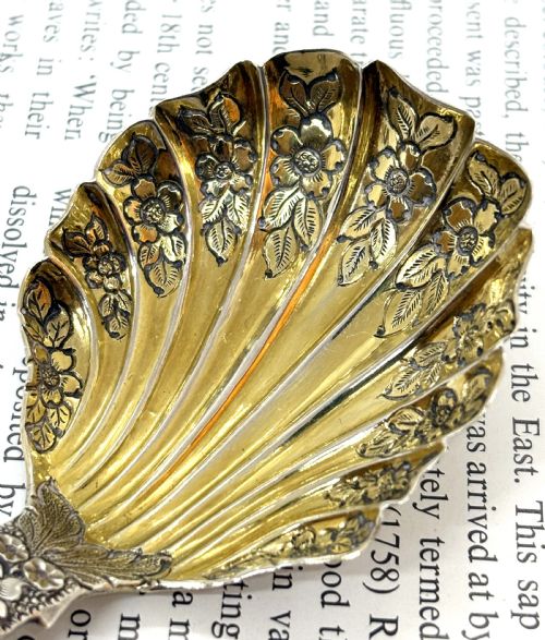 GEORGIAN SILVER GILT CADDY SPOON - ADDITIONAL PHOTO 4