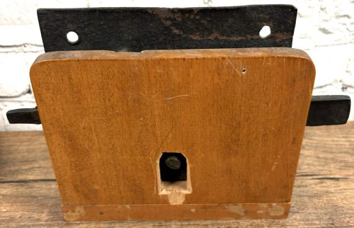RARE ENGLISH 16TH CENTURY DOOR LOCK - ADDITIONAL PHOTO 2