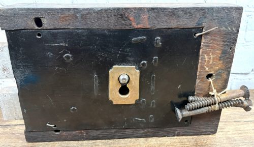 19TH CENTURY OAK CASED STOCK LOCK - ADDITIONAL PHOTO 2