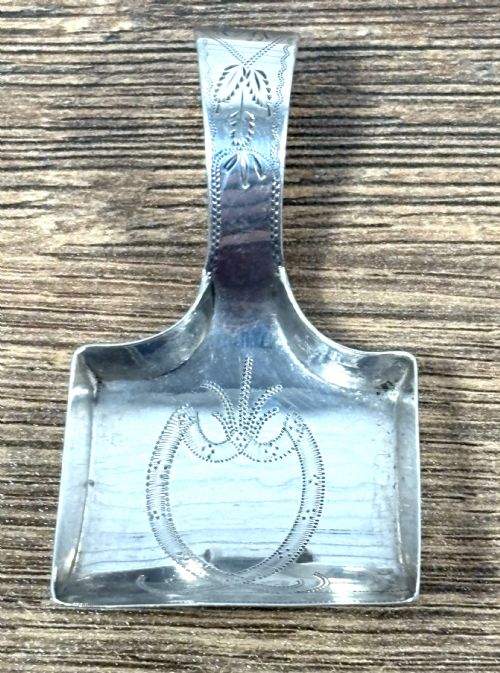 GEORGIAN SILVER CADDY SPOON - ADDITIONAL PHOTO 1