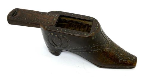 VICTORIAN TREEN SHOE SNUFF BOX - ADDITIONAL PHOTO 2