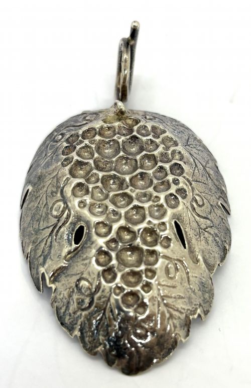 GEORGIAN SILVER VINE LEAF CADDY SPOON - ADDITIONAL PHOTO 2