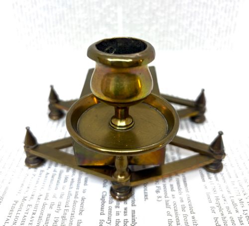 RARE VICTORIAN EXTENDING CHAMBERSTICK VESTA CASE - ADDITIONAL PHOTO 2