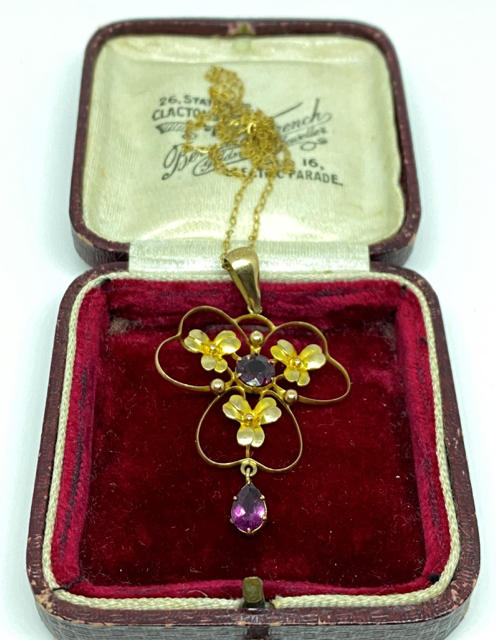 Edwardian 9ct Gold & Garnet Pendant Necklace