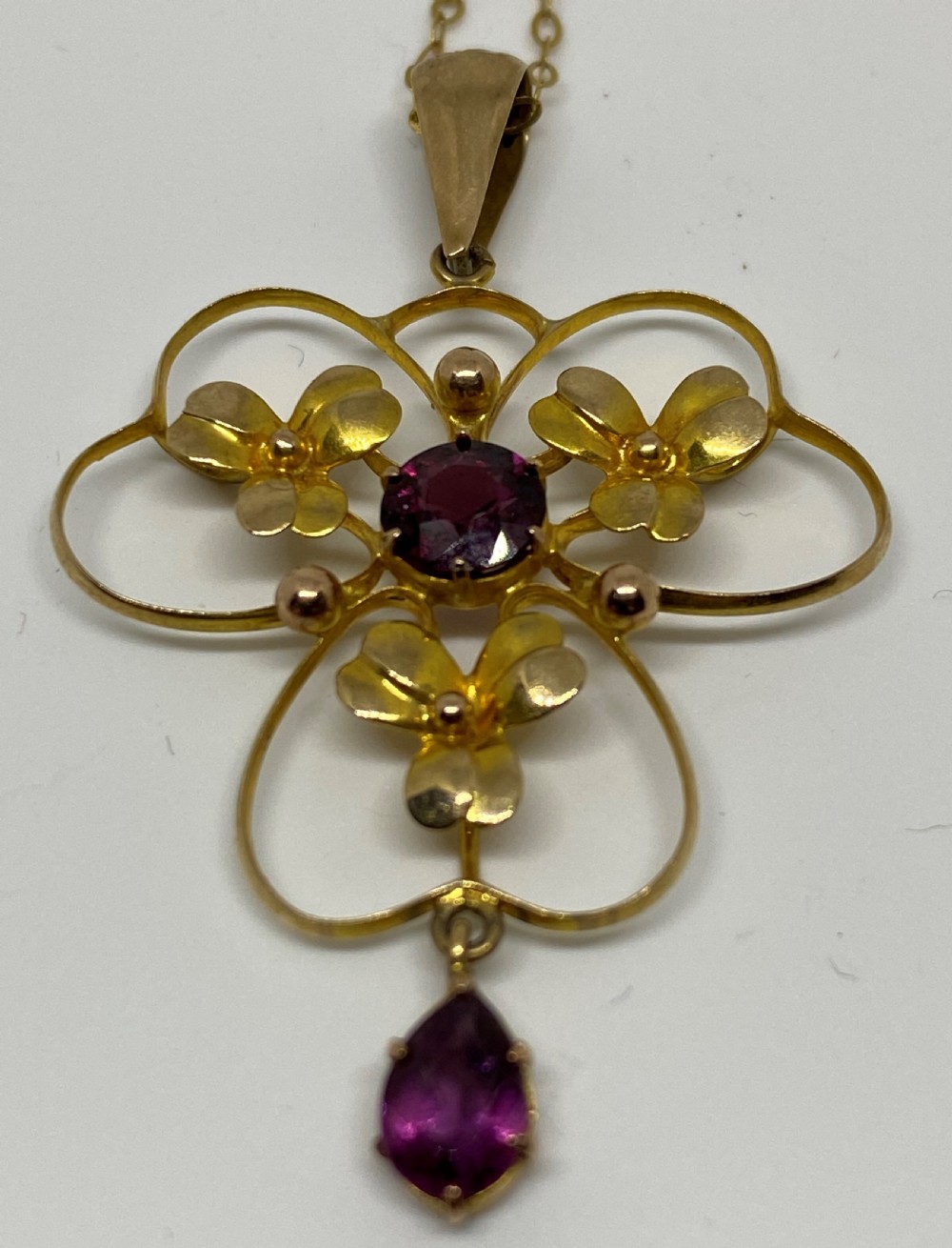 Edwardian 9ct Gold & Garnet Pendant Necklace View III