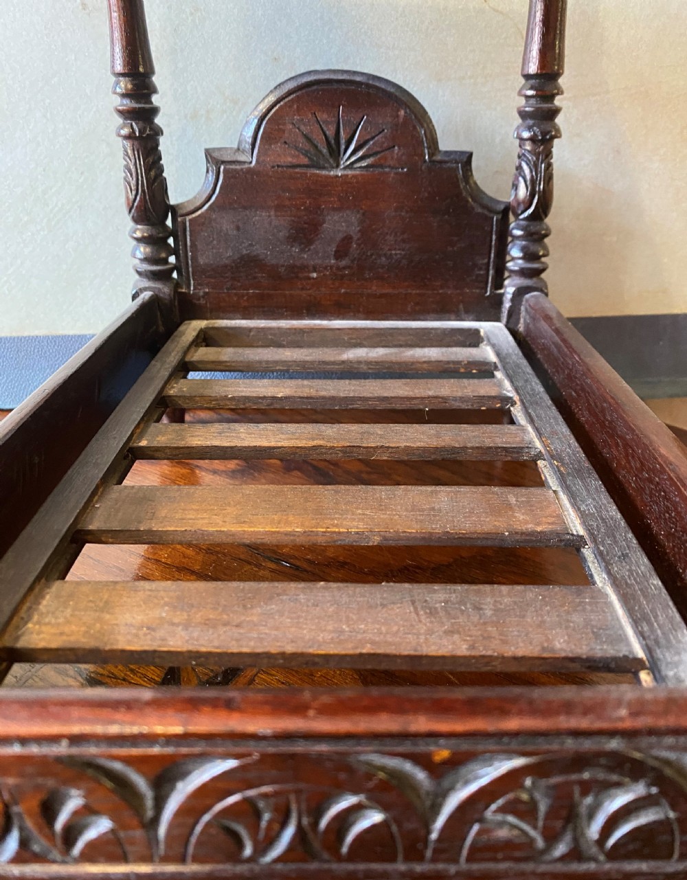 Apprentice Piece Four Poster Bed View IV