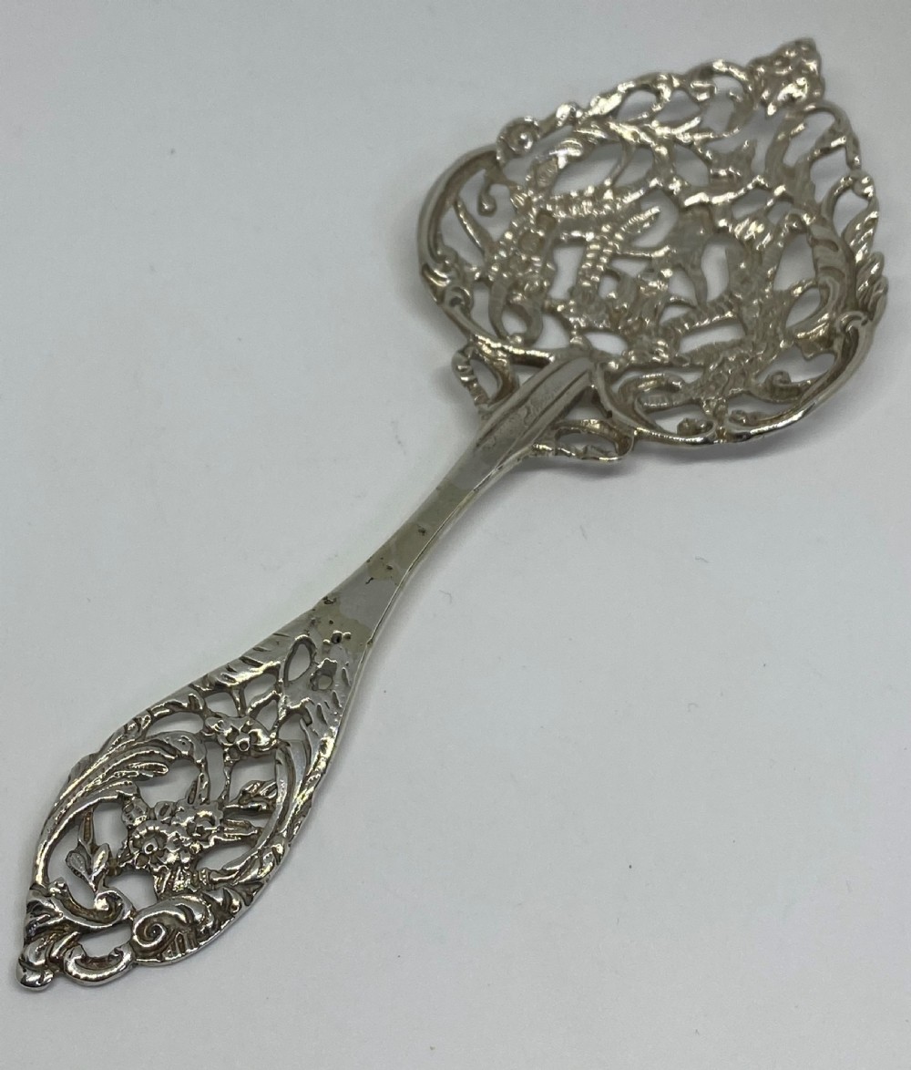 Silver Bon Bon Spoon William Comyns