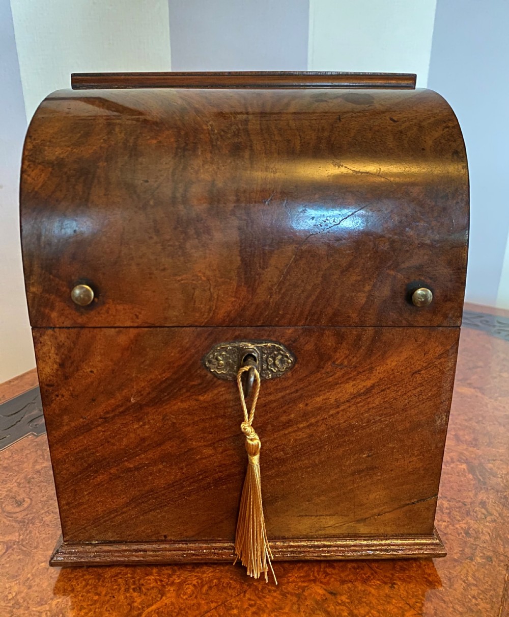 Georgian Walnut Gentleman's Cased Decanter Set View II