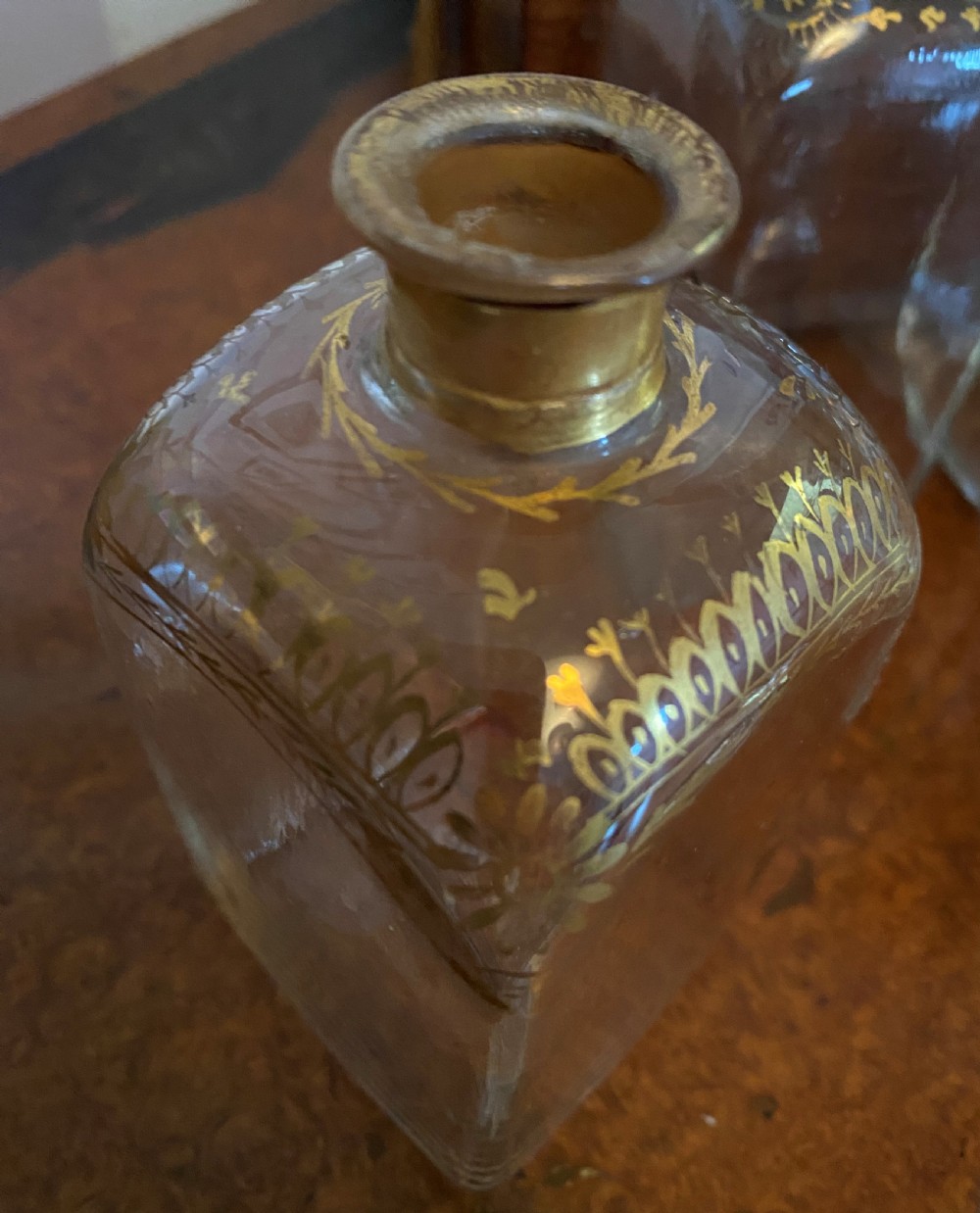Georgian Walnut Gentleman's Cased Decanter Set View XI