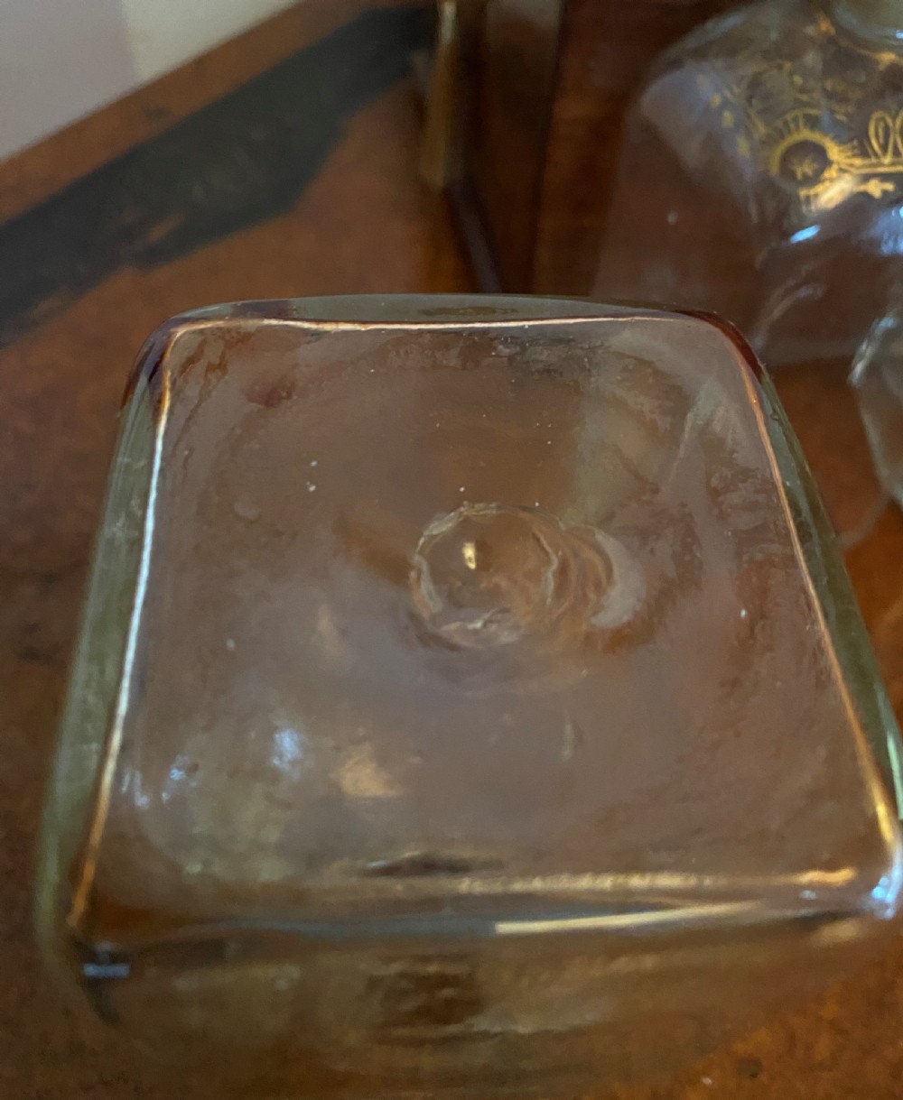 Georgian Walnut Gentleman's Cased Decanter Set View XII