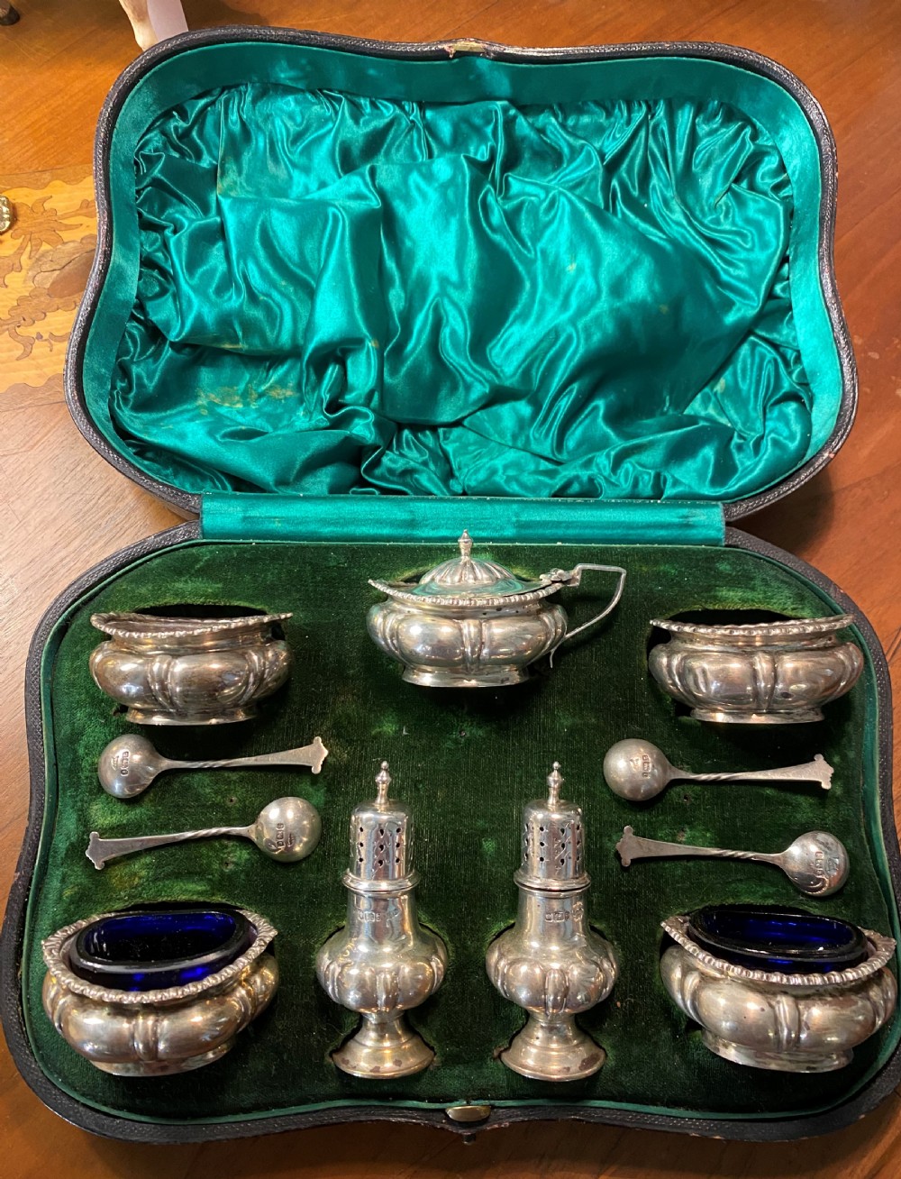 Fine Quality Cased Silver Cruet Set
