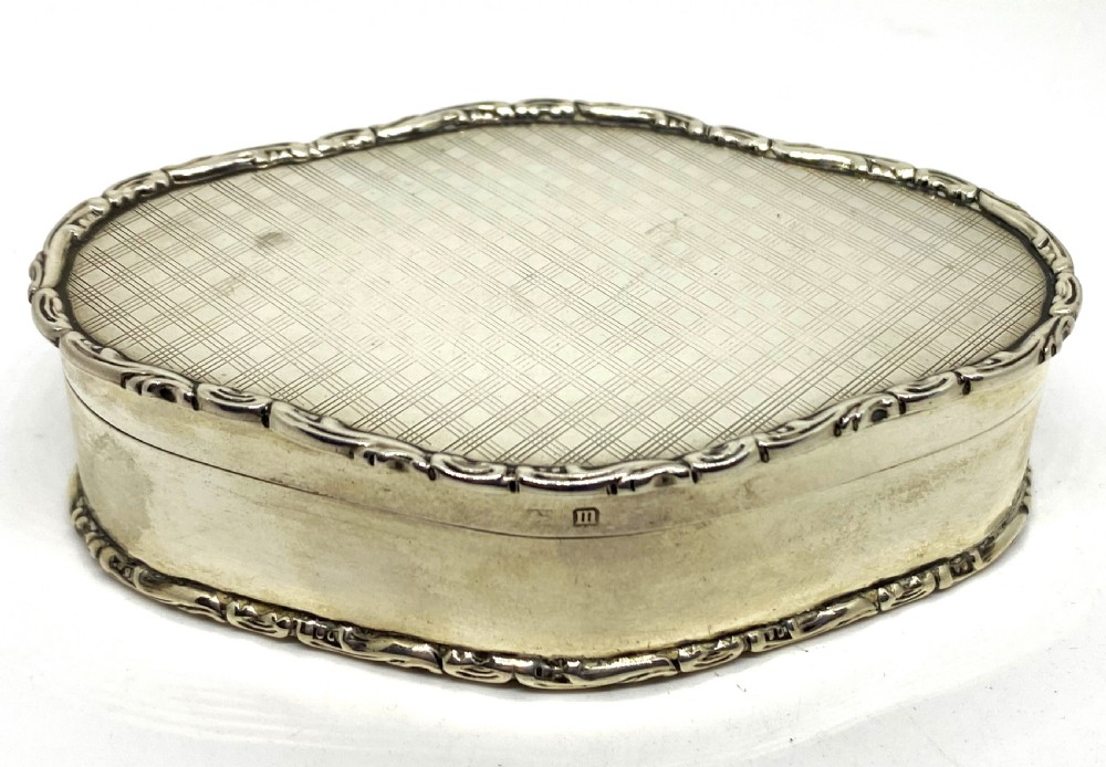 Solid Silver Table Snuff Box View III