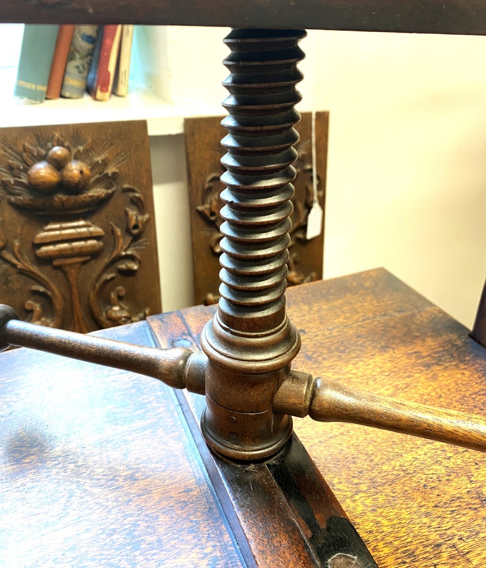 Desk Top Wooden Book Press View VIII