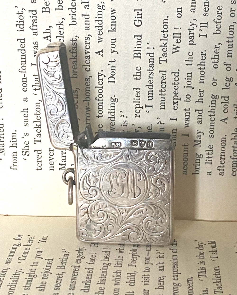 Antique Chester Silver Vesta Case View III