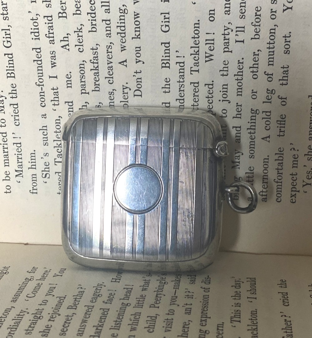 Antique Solid Silver Vesta Case
