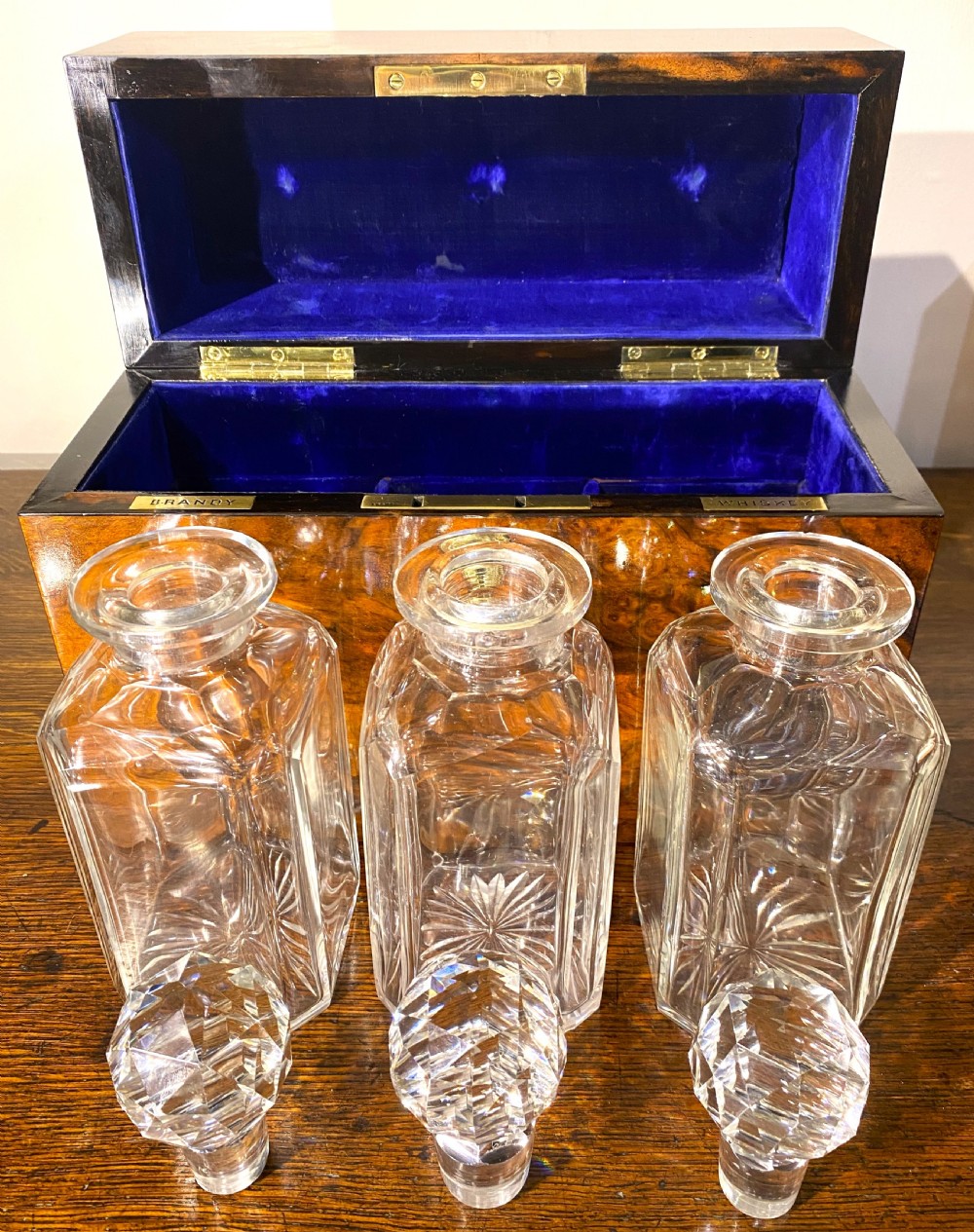 Burr Walnut Three Bottle Decanter Box  View XI