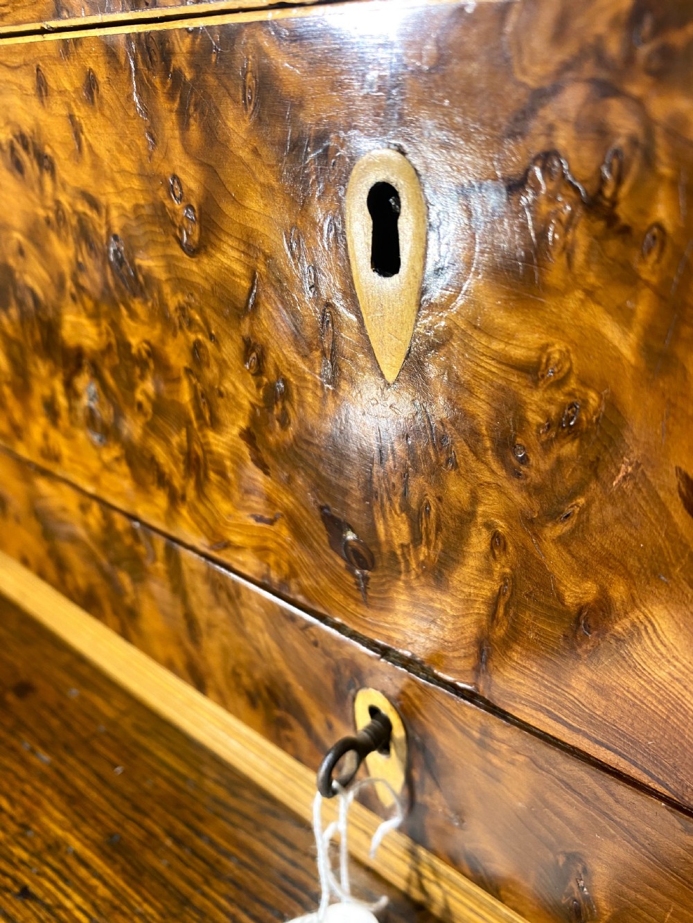 Georgian Burr Yew Wood Sewing & Writing Box c1790 View IX