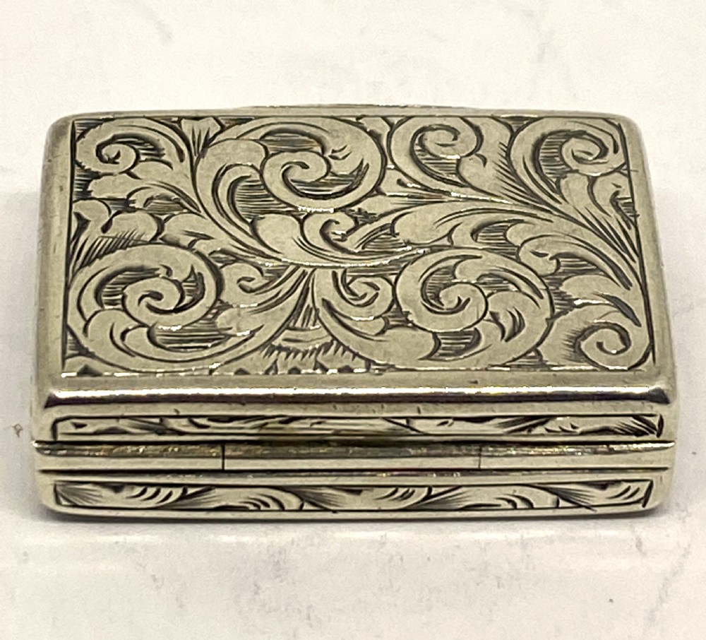 Superb Silver Vinaigrette View V