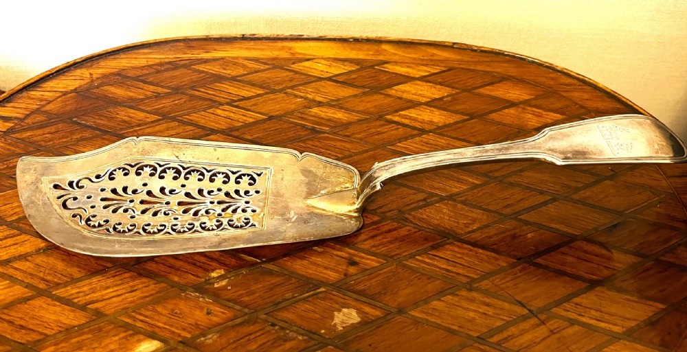 Fine Georgian Silver Fish Slice