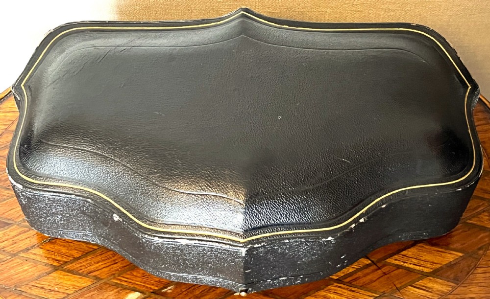 Fine Cased Three Piece Silver Condiment Set View XI