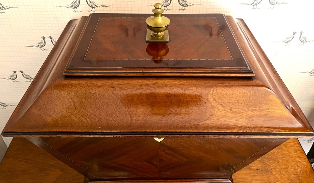 Fine Victorian Mahogany Cellarette View II
